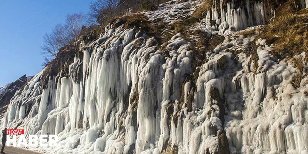 Pülümür'deki Ağlayan Kayalar, Turistlerin Gözdesi Oldu 2